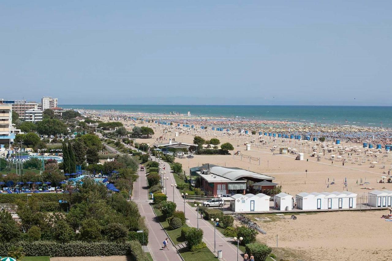 Isola Clara - Appartamenti Bibione Bagian luar foto