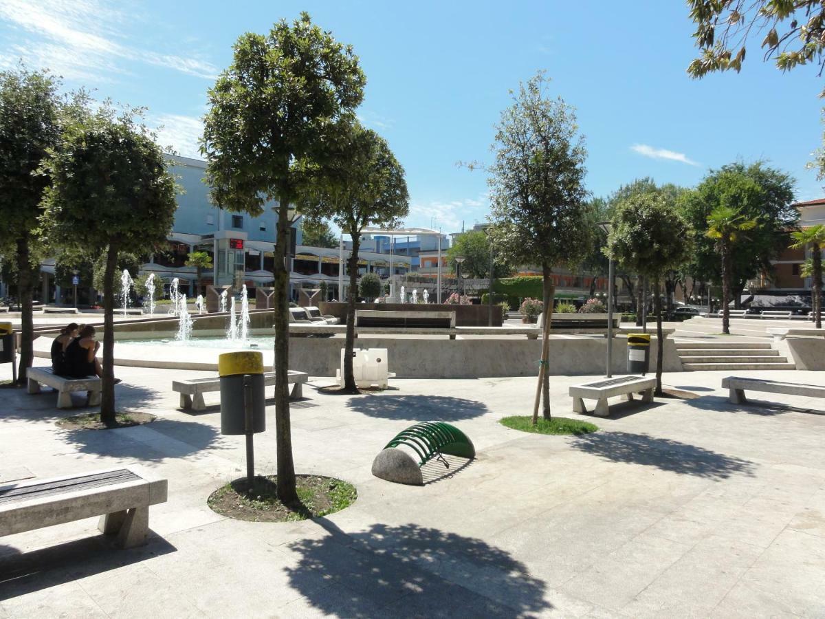 Isola Clara - Appartamenti Bibione Bagian luar foto