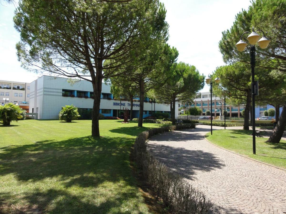 Isola Clara - Appartamenti Bibione Bagian luar foto